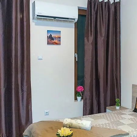Flora Beach 3 * 布尔加斯